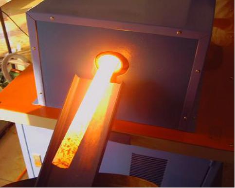 中頻感應(yīng)加熱爐http://m.mulangu.com/